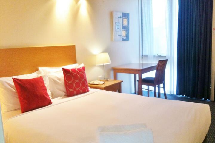 Room 9 of 22
