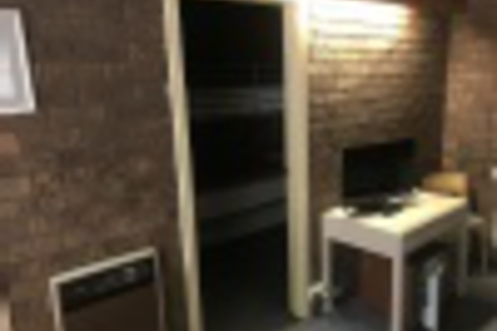 Room 243 of 312