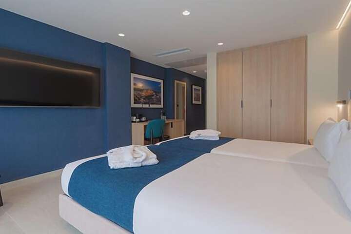 Room 26 of 113