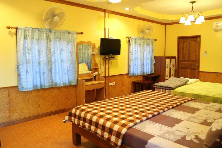 Room 12 of 96