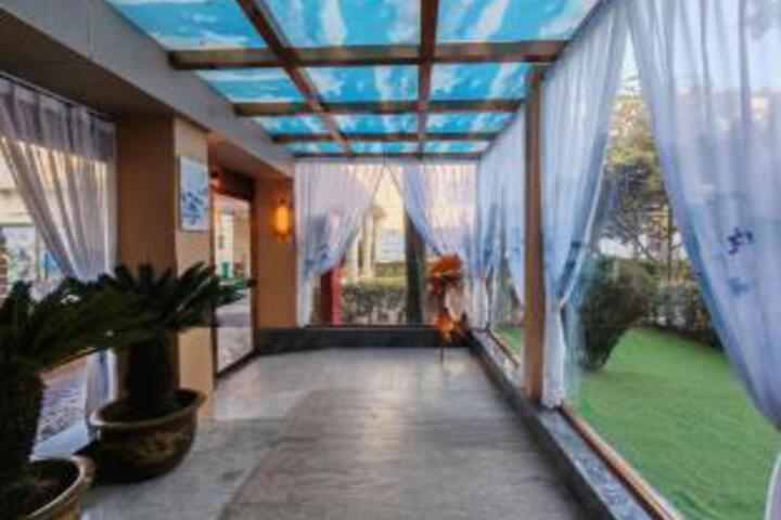 Taihe Jinghu Hotel