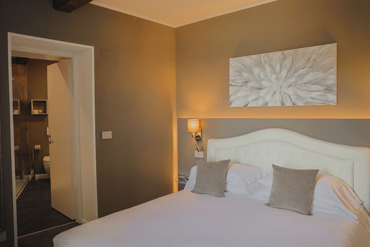 Room 9 of 58