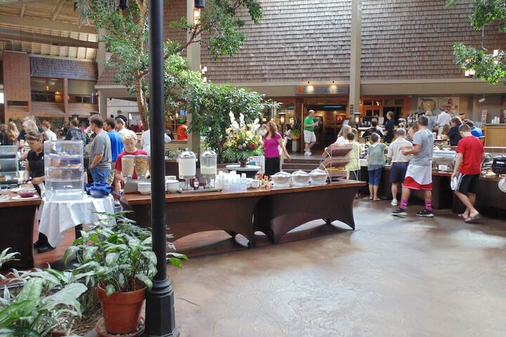 Breakfast area