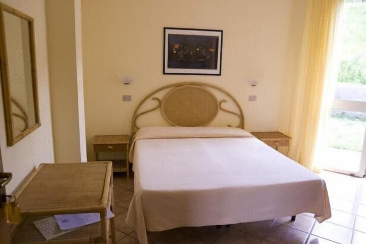Room 4 of 47