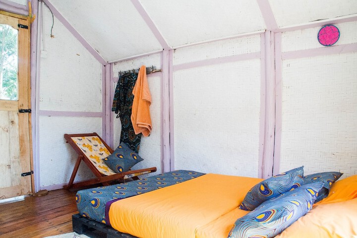 Room 6 of 22