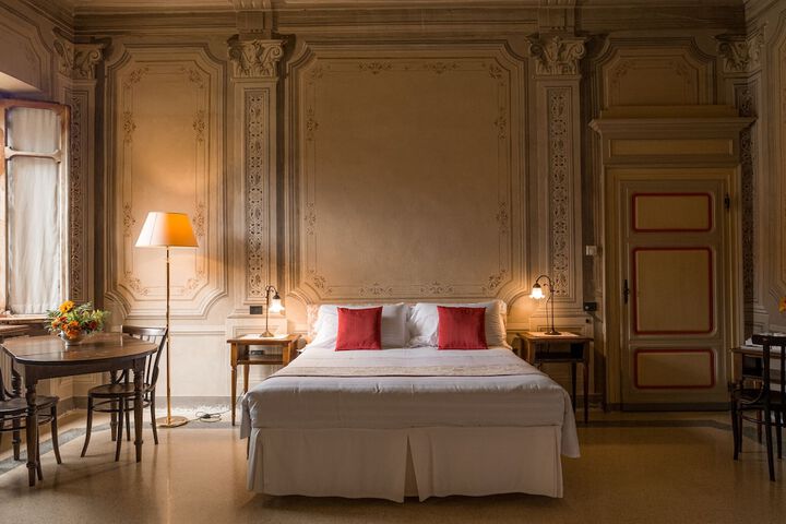 Room 14 of 71