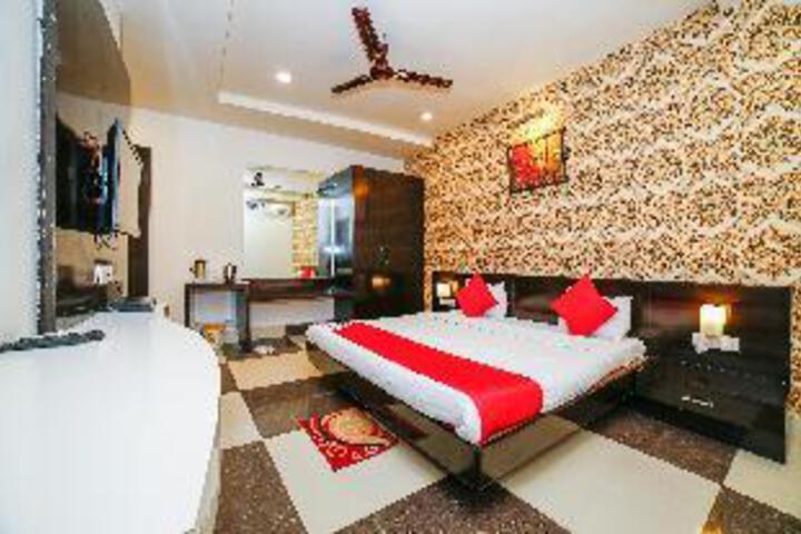 Room 10 of 23
