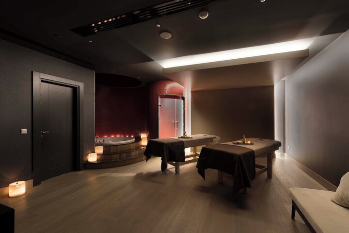 Spa 164 of 303