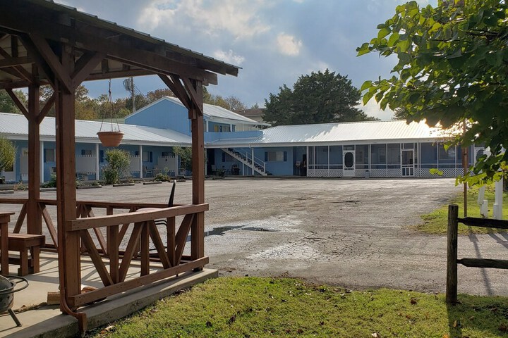 Property Grounds 62 of 71