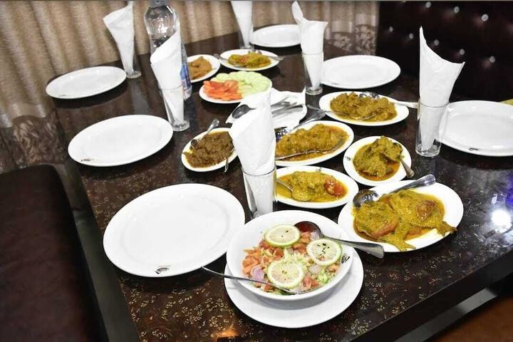 Dining 46 of 64