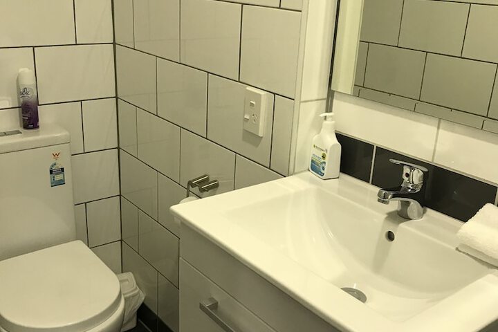 Room 61 of 100