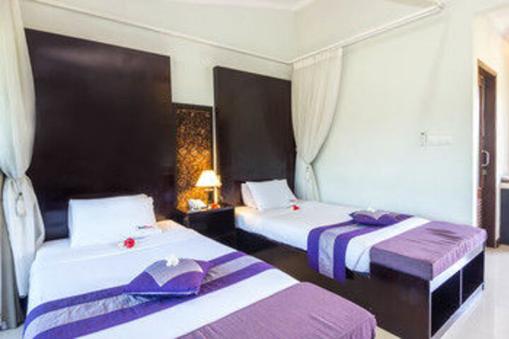 Room 14 of 25