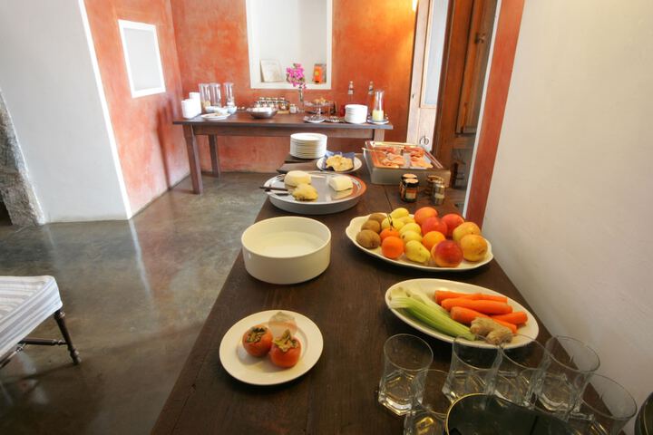 Dining 42 of 64