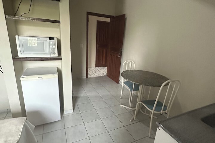 Room 8 of 37