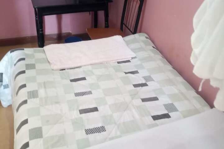 Room 5 of 15