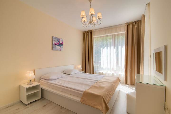 Room 3 of 27