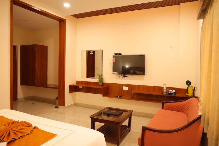 Room 33 of 52