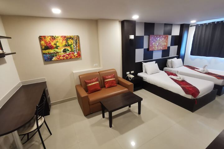 Room 26 of 45