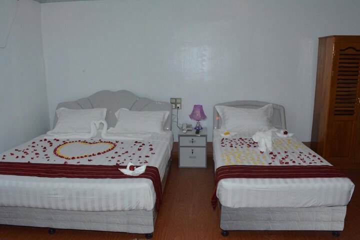 Room 15 of 51