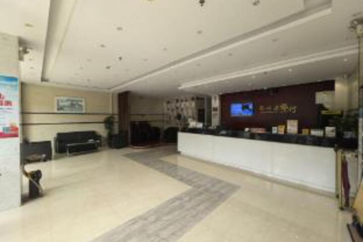 IKEA Comfort Hotel (Longzhou Hongbajun Square Branch)