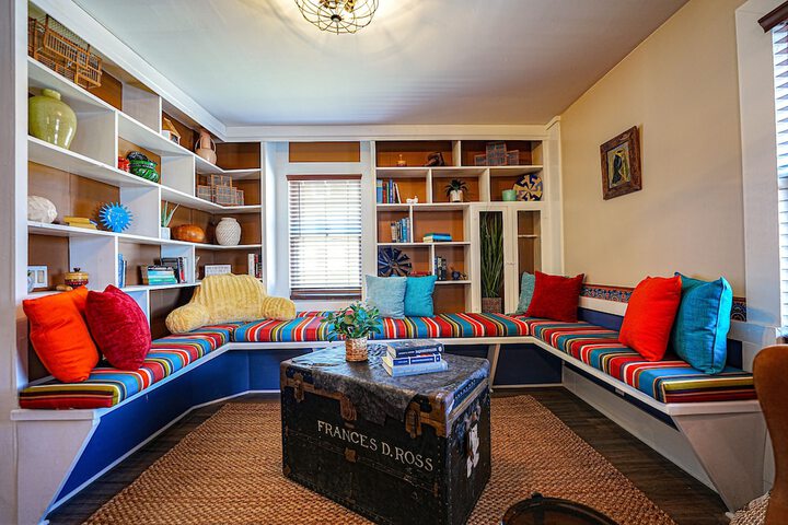 1 Queen Bed (24 of 40)
