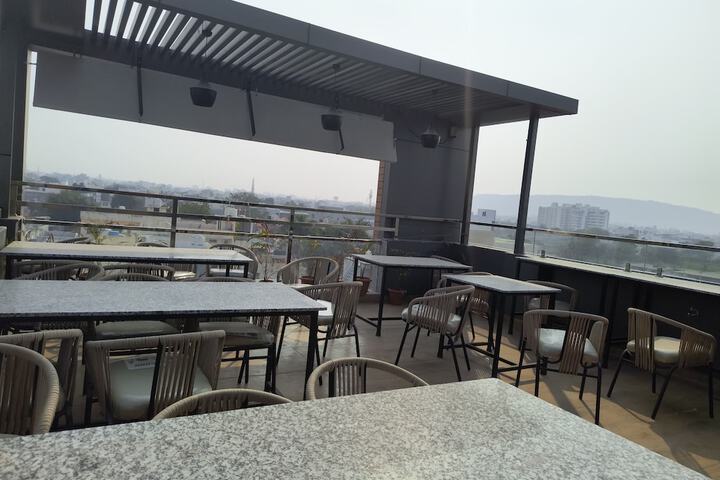 Terrace/Patio 10 of 15