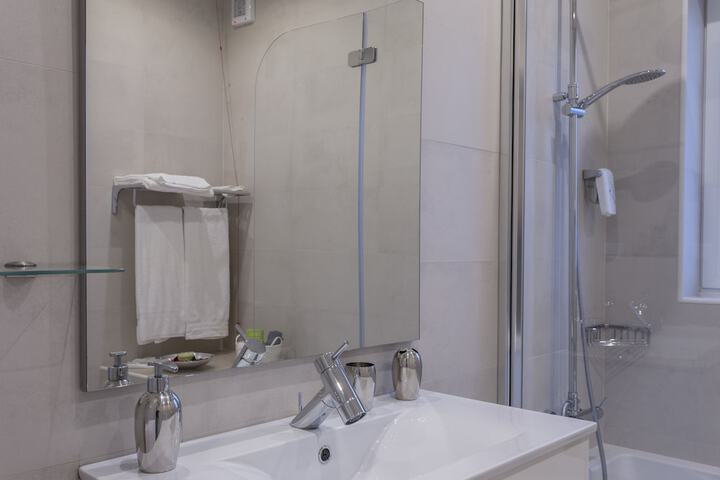 Clean Restrooms