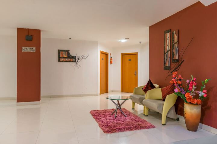 Hotel Interior 4 of 32