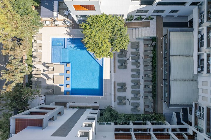 Pool 128 of 171