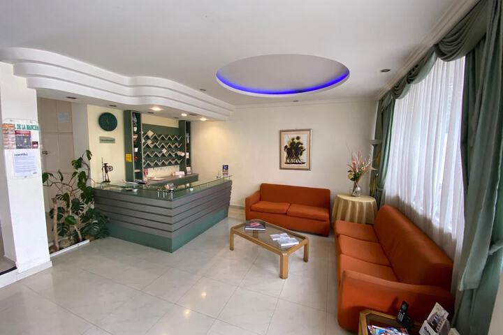 Guest Lobby
