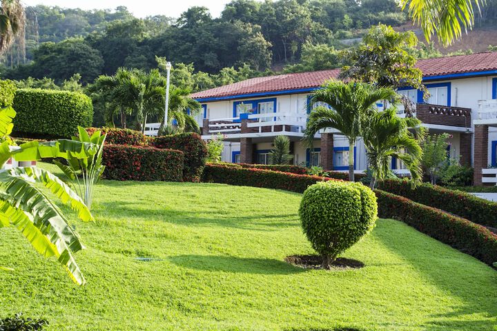 Hotel Exterior 67 of 67