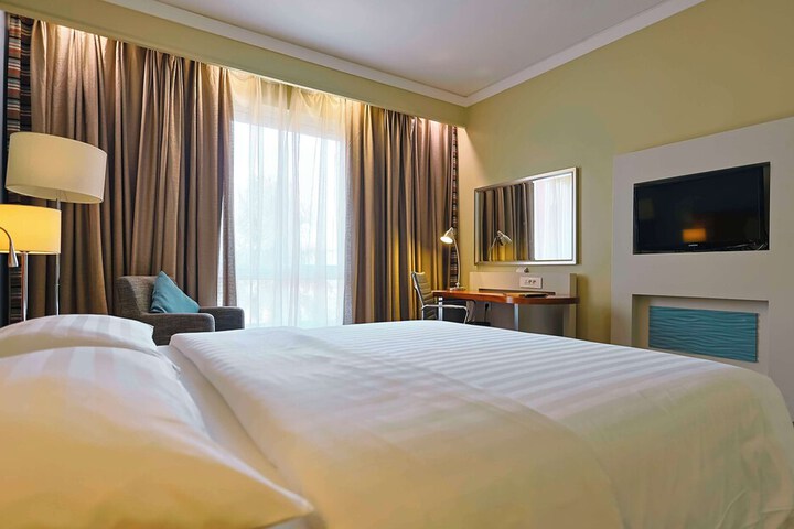 Room 25 of 108