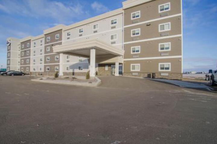 Chateau All Suites Hotel (formerly Suburban Extended Stay & Quality Inn)