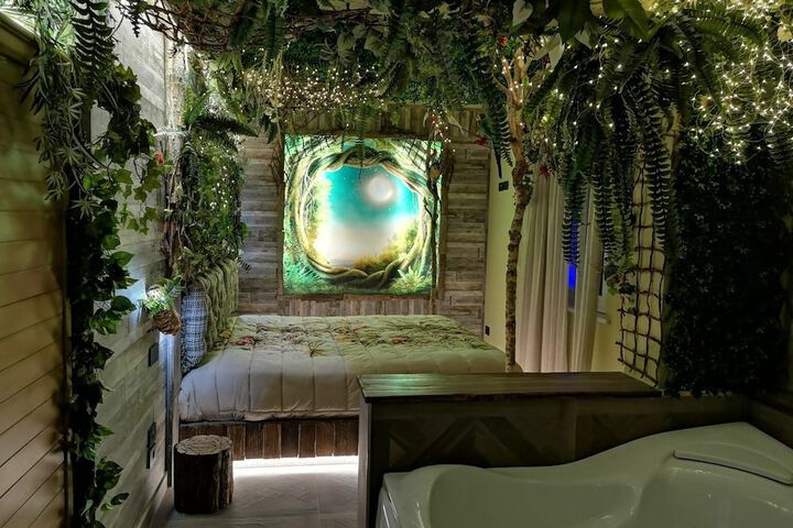 Room 6 of 56