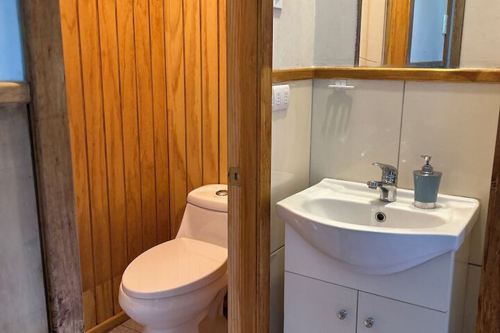 Room 48 of 62
