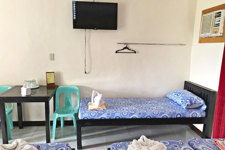 Room 17 of 32