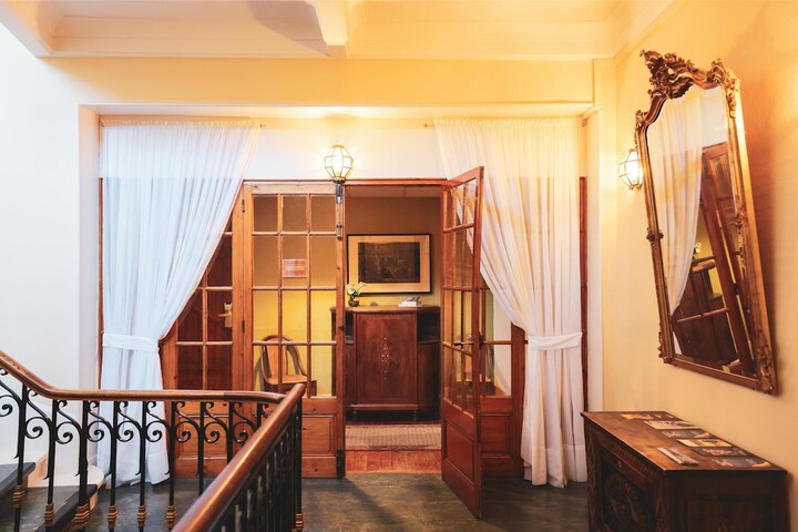 Lobby Entry