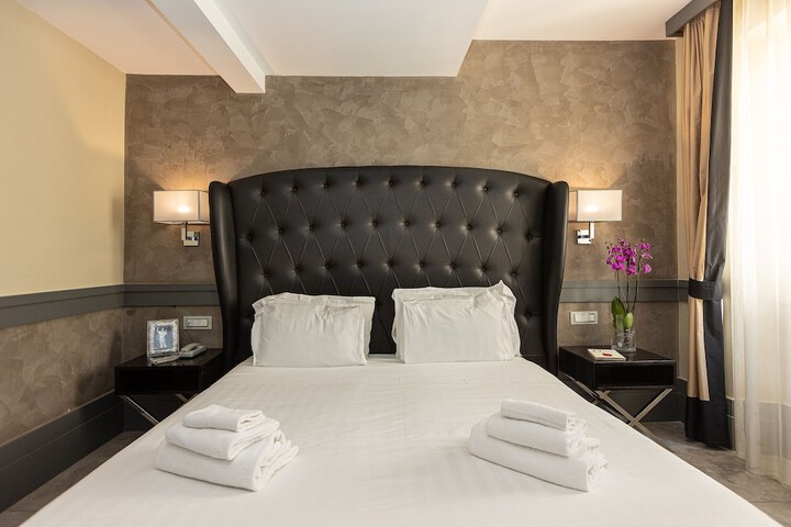 Room 79 of 222