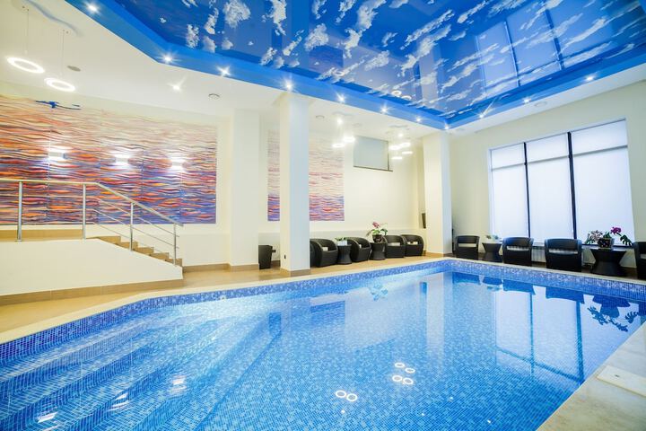 Pool Hotel