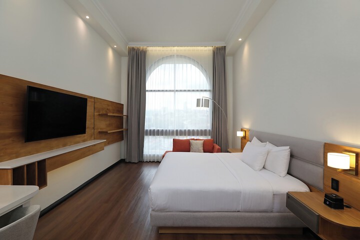 Room 27 of 157