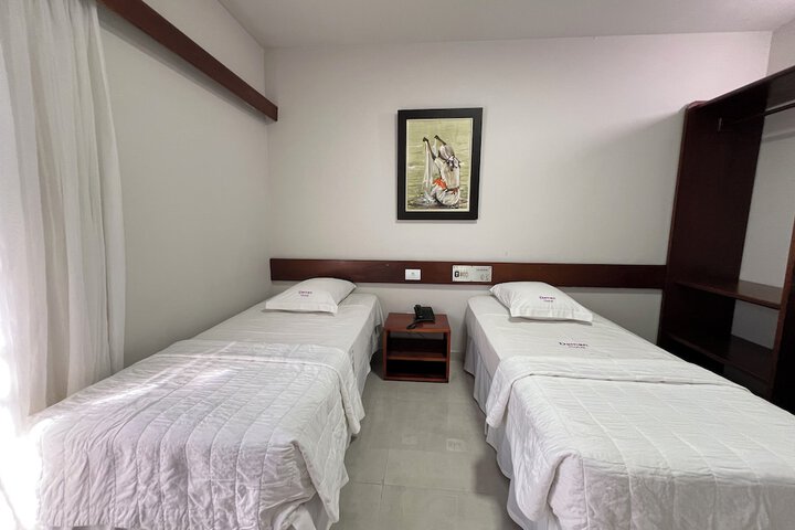 Room 10 of 26