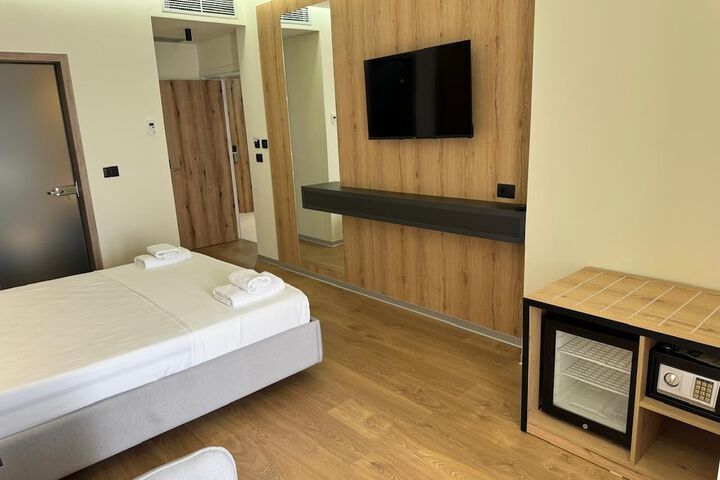 Room 3 of 23