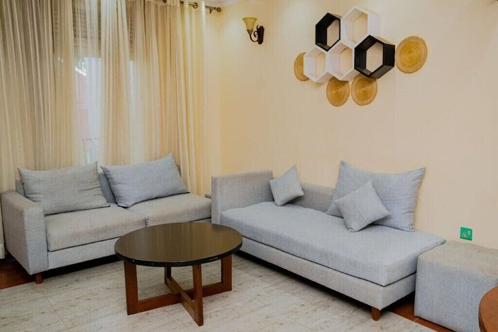 Room 14 of 22