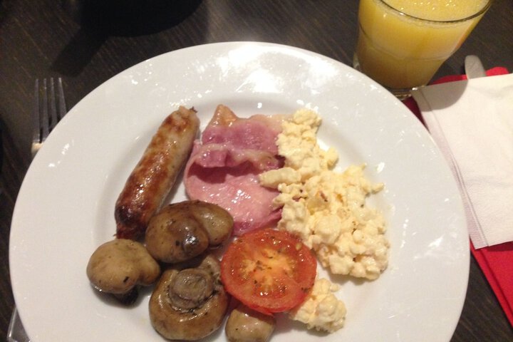 Breakfast/Coffee Service 262 of 288