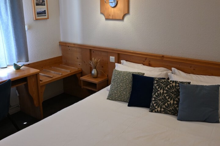 Room 13 of 67