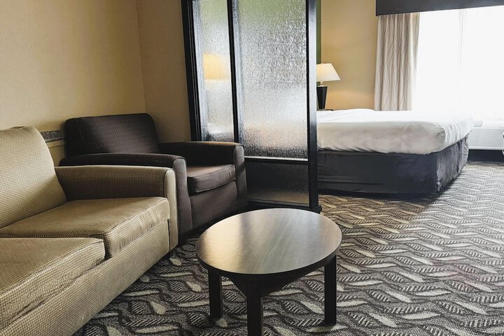 Room 21 of 46