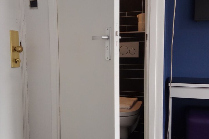 Room 20 of 54