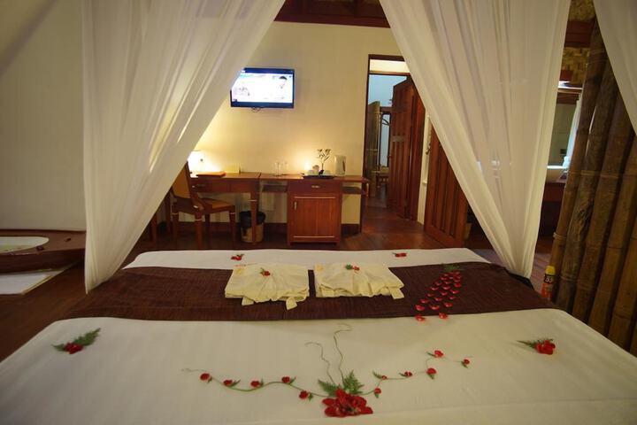 Room 15 of 63