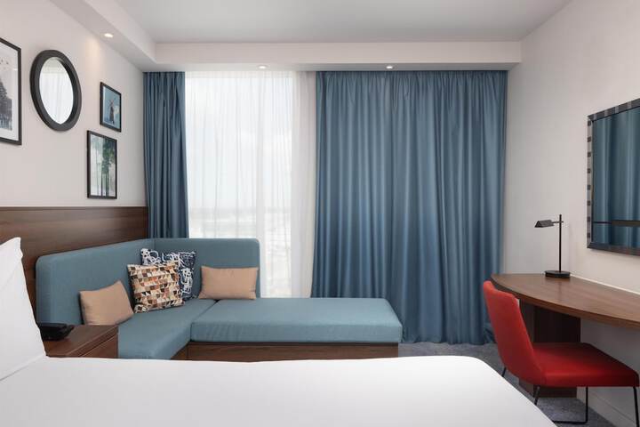 Room 40 of 66