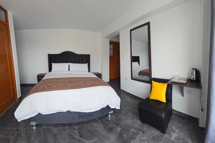 Room 7 of 15